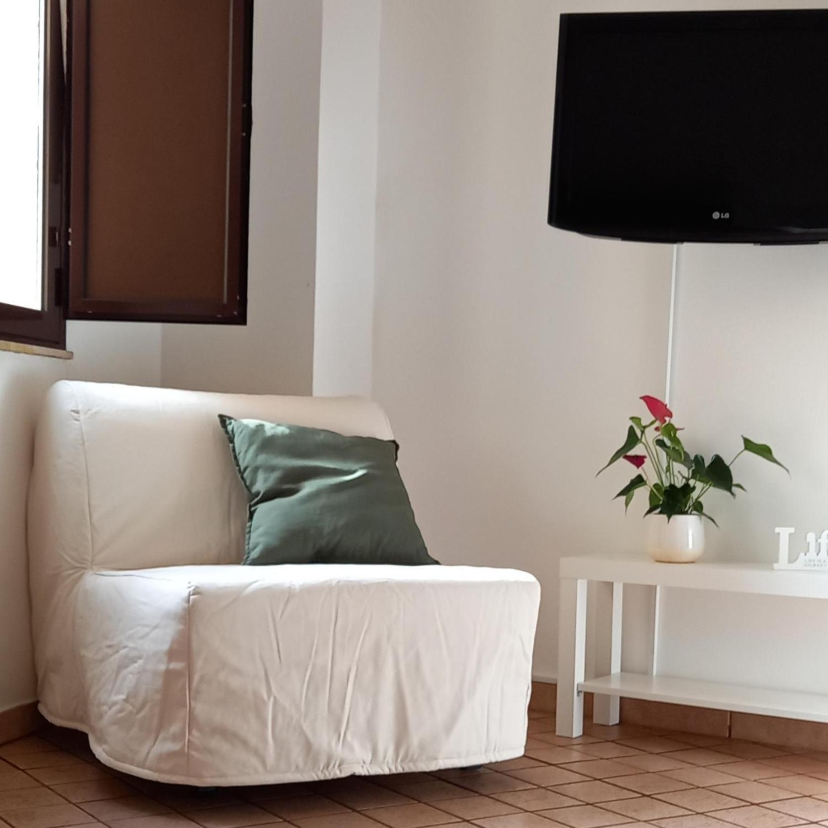 Didi House Duomo Apartment คาตาเนีย ภายนอก รูปภาพ