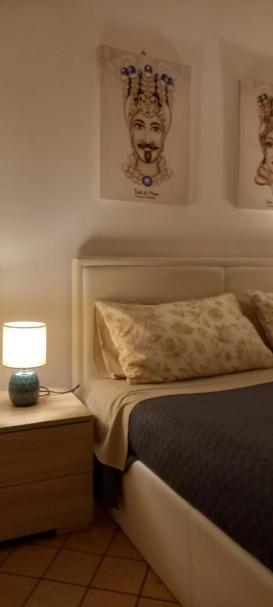 Didi House Duomo Apartment คาตาเนีย ภายนอก รูปภาพ